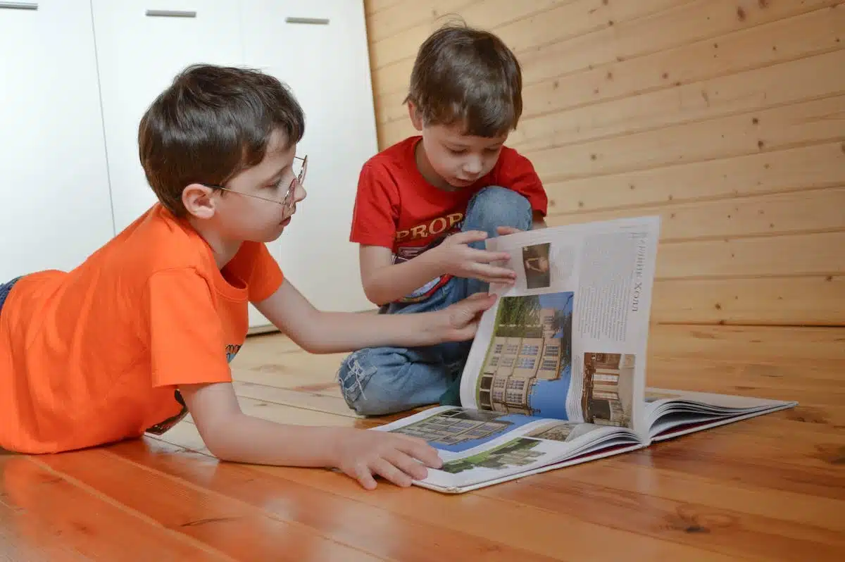 enfant  lecture