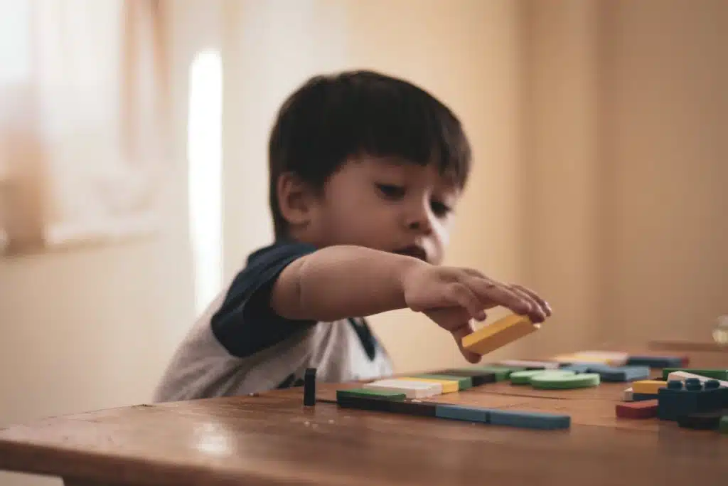 Pourquoi offrir un kit de construction à son enfant